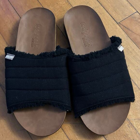 NEW Feelgoodz Womens Size 9 Quilted Zensole Open Toe Slippers Black - Picture 2 of 5